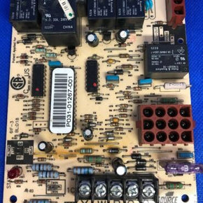 Source 1 York 031-01267-001A P031-01267-001 Furnace Control Board