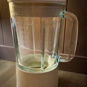 KitchenAid blender  5cup 40oz Glass pitcher with blade and blende collar