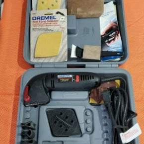 Dremel Contour Hand Sander Model 6000 With Hard case & Manual Used