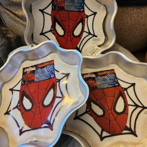 Wilton Marvel Spider-Man Cake Pan Face and Web 2013 2105-5072 Aluminum