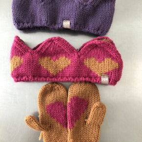 Peppercorn Kids Knit Crowns Mittens EUC size 2-4  Winter Accessories Girl