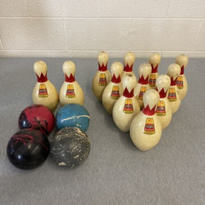 1960s Brunswick Dura King Plastic Coated 12 Duck Pin Bowling Pins & 4 Balls