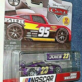 DISNEY PIXAR CARS 2022 NASCAR 1/50 TORQUEBERRY JUICE #23 BUBBA WHEELHOUSE NEW!