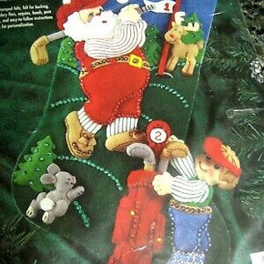 Christmas Bucilla Felt Applique Stocking Kit,GOLFING SANTA,Caddie,Clubs18",83383