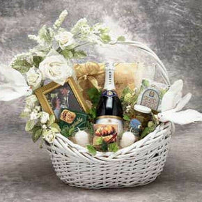Wedding Wishes Romantic Gift Basket (Large)/Lobster Pate'/Apple Cider/Candles