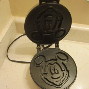 Vintage Vitantonio Mickey’s Waffler Mickey Mouse Waffle Iron #950 Tested Works!