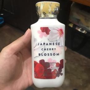 Bath and Body Works JAPANESE CHERRY BLOSSOM BODY LOTION cream 8 OZ *NEW*